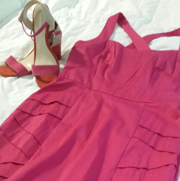 Calvin Klein Pink dress. Size 8. - Picture 2 of 5